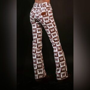 NWT Wrangler Westward 626 "Dusty Frappuccino" high-rise bootcut monogram jeans